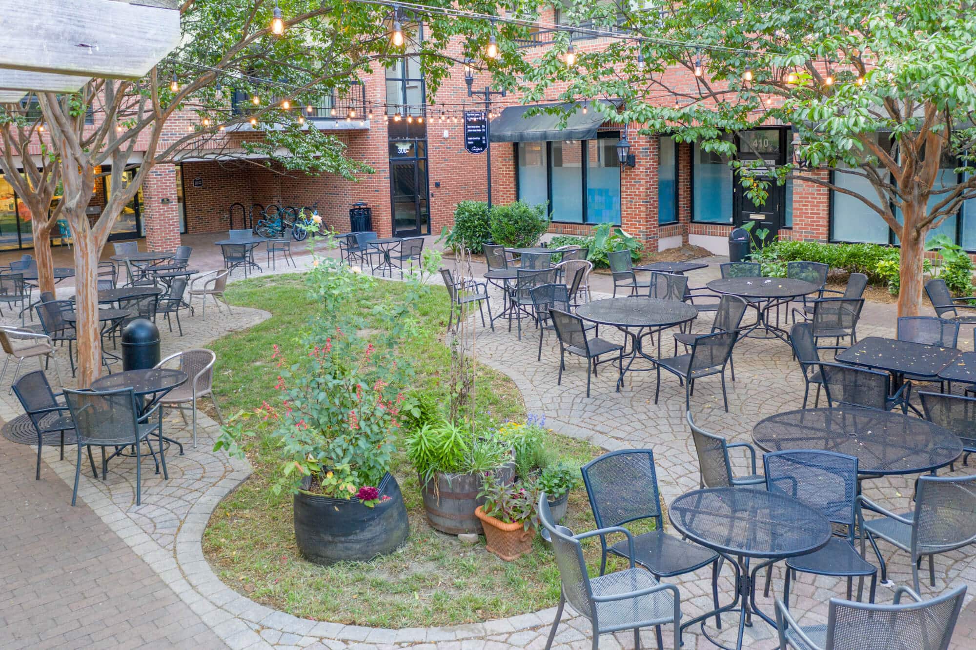 431 w franklin st 29